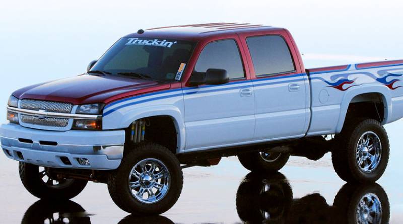Big Hoss install on Chevy Silverado - Truckin