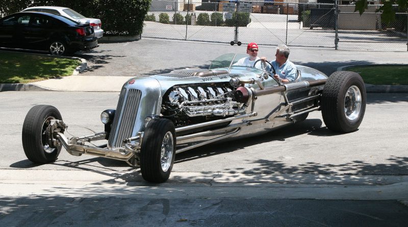 Gale Banks and Jay Leno take the Tank Car out to terrorize the streets of Azusa. It's unheard of to experience hard acceleration in something so big and heavy. It'll light up the tires if you stand on it doing eighty! And there was an unexpected bonus; Jay reports that the fuel economy is better!