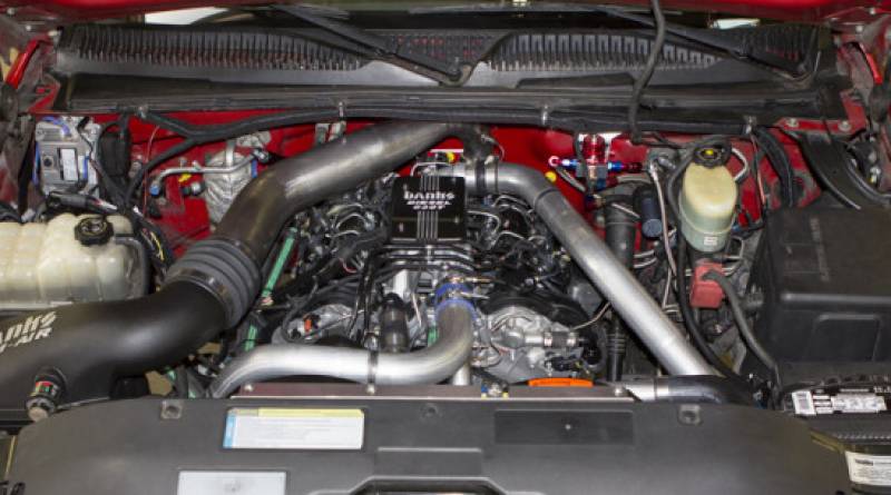 VM_underhood-640x426