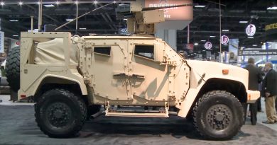 AUSA 2016 - Oshkosh Shows Off Big Gun JLTV: 30mm Cannon