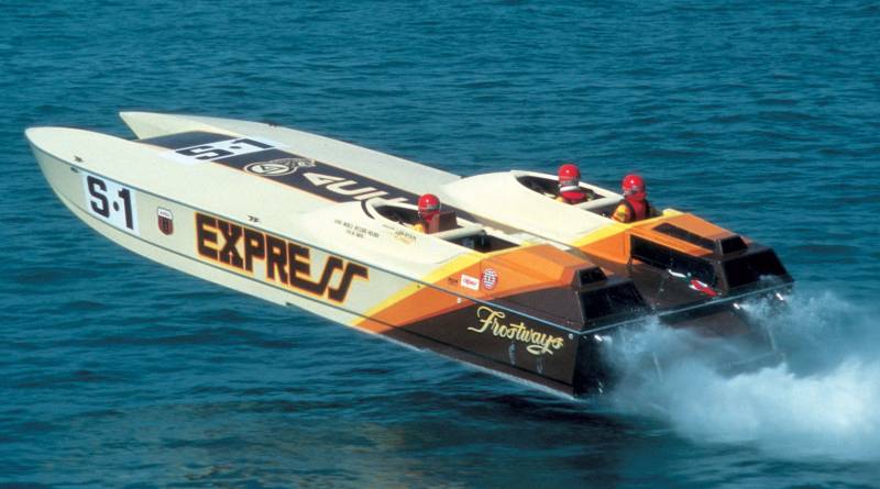 Butch Ryan’s ‘Express’ After clinching the 'Offshore II' National Championship and setting the APBA Kilo Record at 114.141 mph, Butch Ryan's 'Express' goes on to dominate the Offshore World Championship with a resounding place first place in Offshore II.