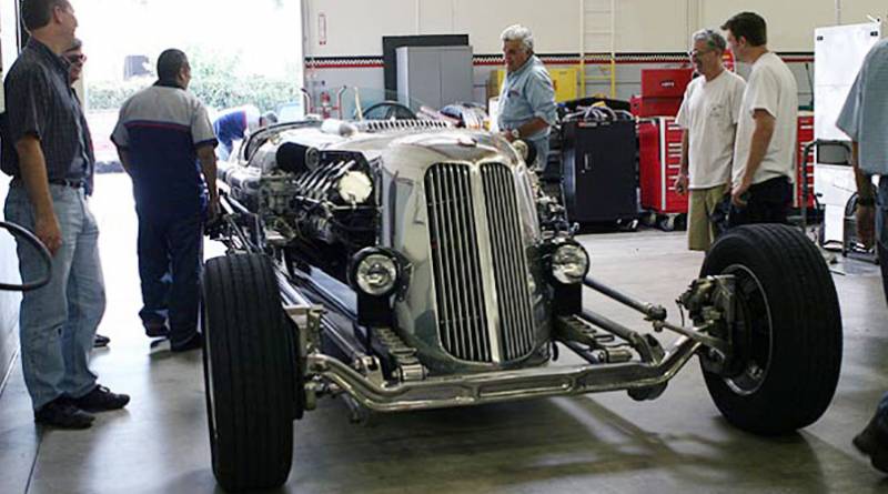 Yeah, It’s got a HEMI! Yeah, It’s got a HEMI! Believe it or not, it was early experimentation with hemispherical head tank engines like this that started Chrysler’s legacy of the HEMI engine. In stock form, this engine was rated at 810 horsepower on 80 octane gasoline.