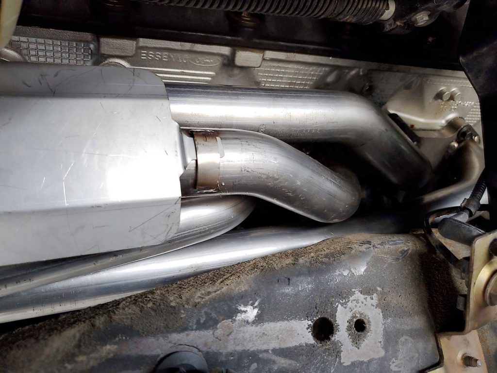 Dan Benetez - Supercharged 6.8 liter V10 Excursion