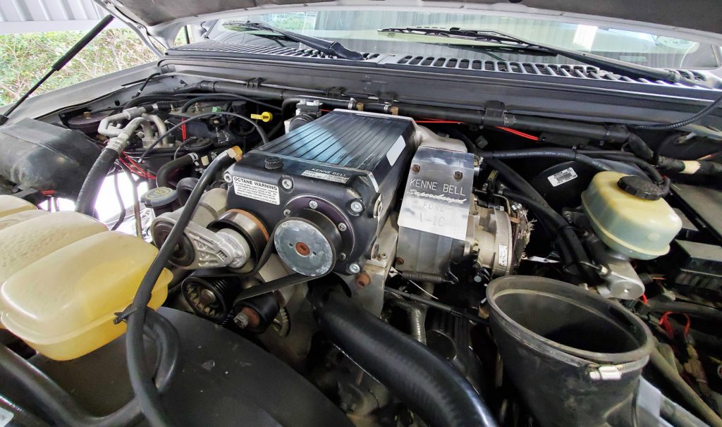 Dan Benetez - Supercharged 6.8 liter V10 Excursion