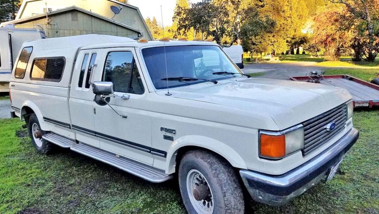 The 1988 Ford needed help towing
