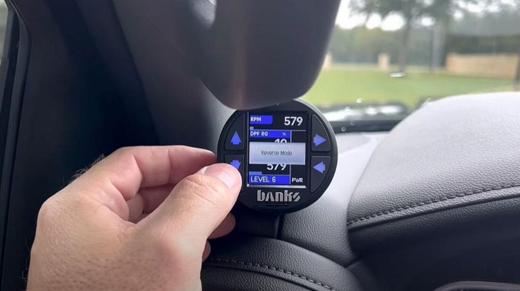 iDash is the gauge chosen by diesel mechanics.