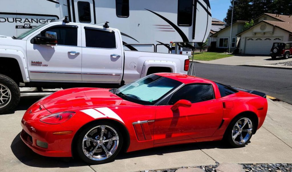 Robert added an iDash SuperGauge to his 2010 Corvette Grand Sport
