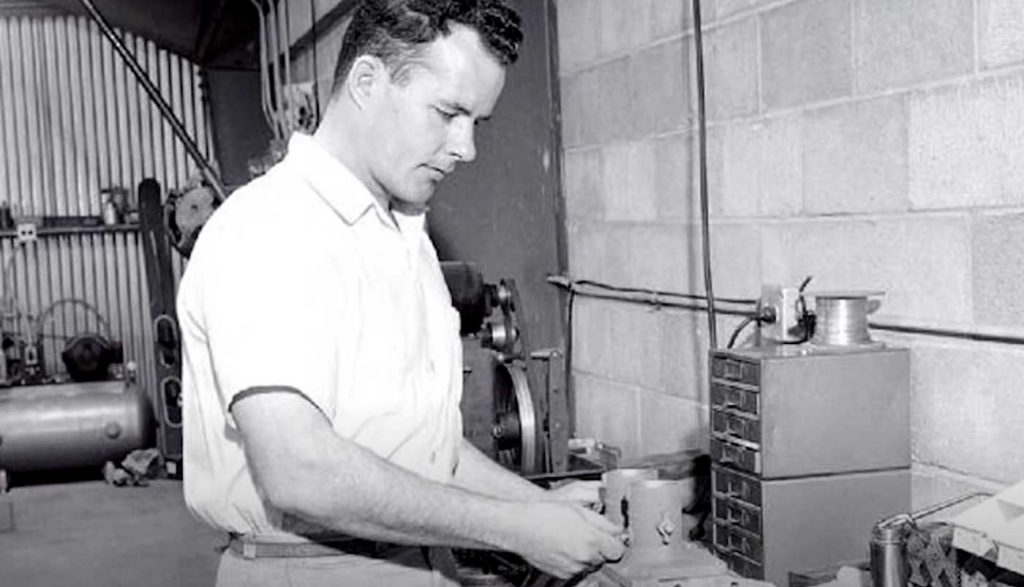 Gale discusses Stu Hillborn and his start with superchargers after the first fire.