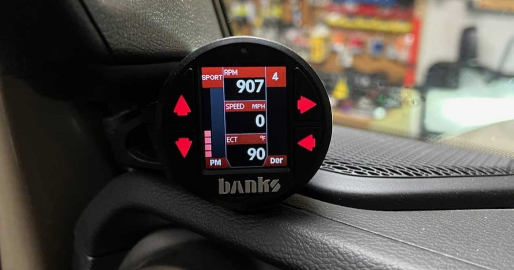 The Banks iDash inside the 2022 Jeep Gladiator