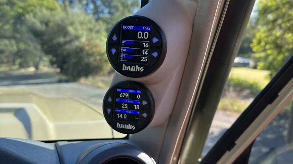 Banks iDash SuperGauge Installed in Australian Land Cruiser