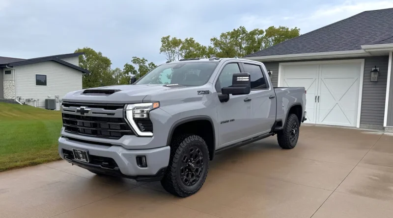 Stealth Pod with iDash in Silverado dash