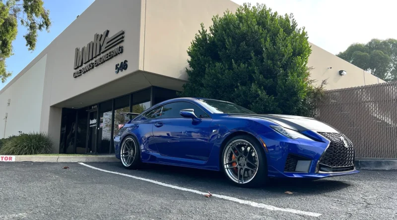 Lexus 1.jpg