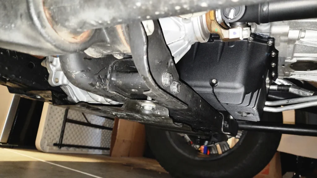 Banks CoolRunner Oil Pan and Ram-Air Differential Cover installed on a GMC Denali 2500.
