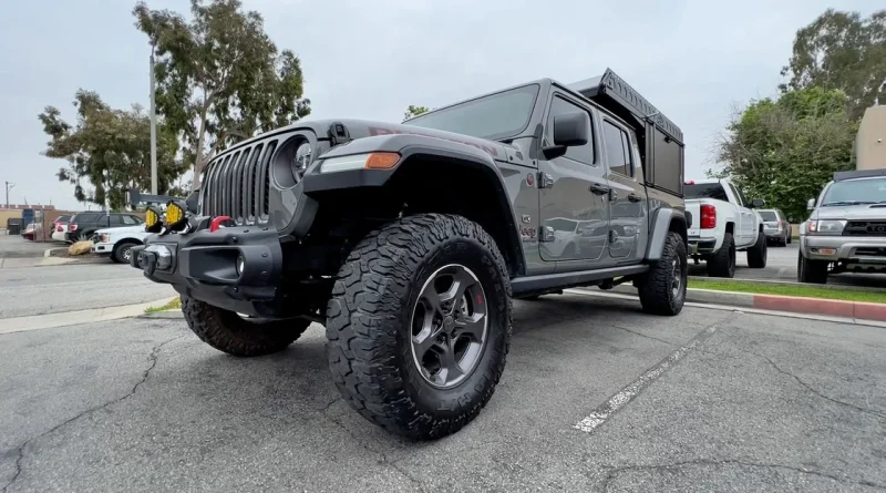 chuck-jeep.jpg