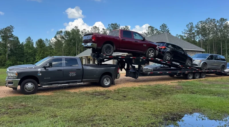 Brandon 3.jpg High-mileage RAM 3500 Monster-Ram protection