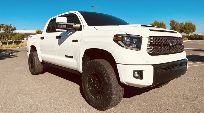 Julian 1.jpg Banks PedalMonster installed in Toyota Tundra